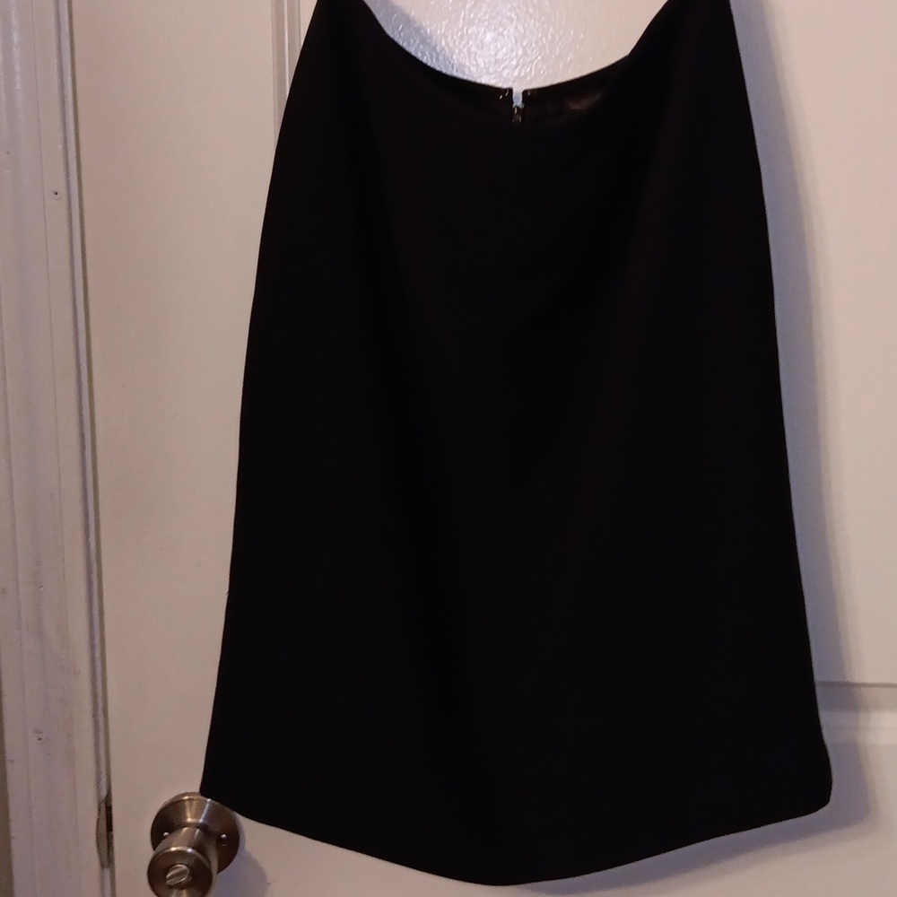 Skirt (Express)